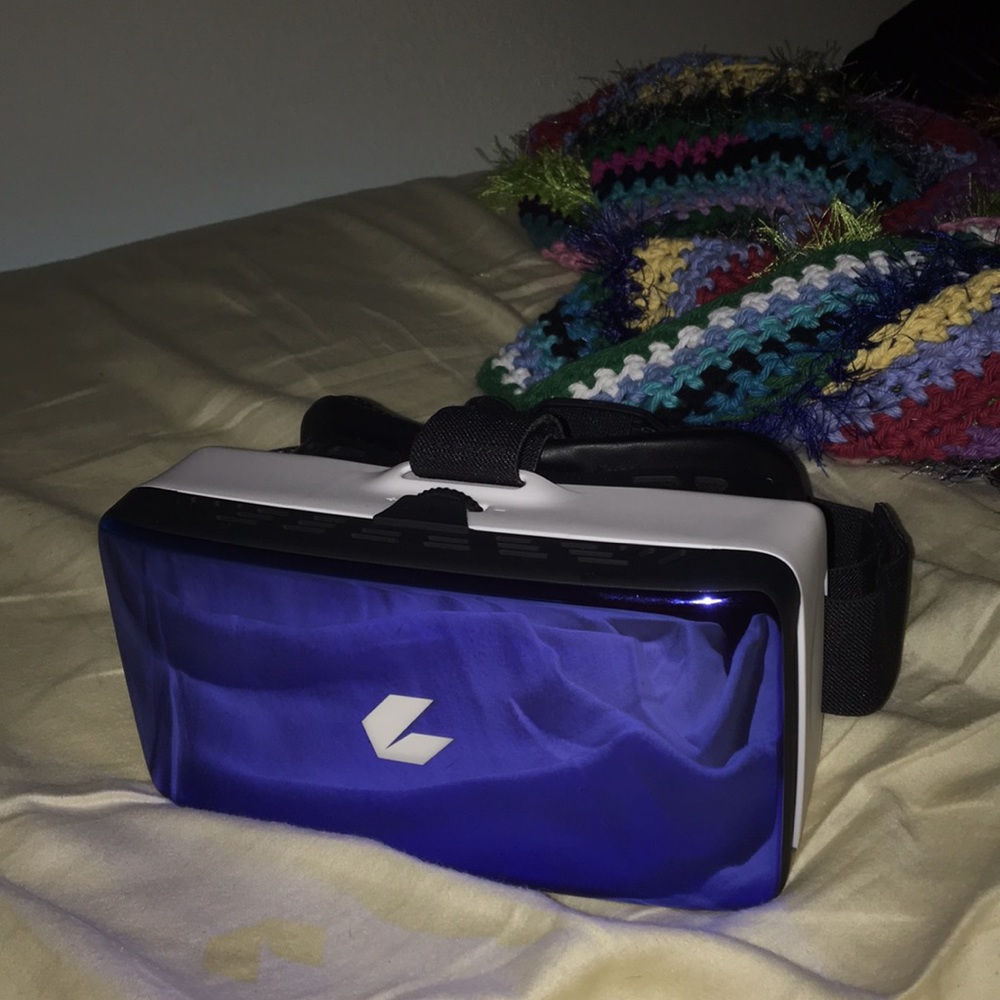 Ceek virtual reality headset